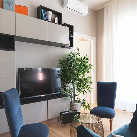 Youhosty - Algardi 5 Milano Eksteriør billede